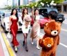 我為女友放棄首富身份，她卻嫌我賣貨窮酸還聯合家人把我當狗耍！不料三位大佬姐姐得知我受辱，百輛豪車碾壓全場，一人一巴掌教他們做人！#短劇 #逆襲 #推薦