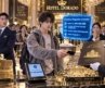 Su ex lo cambió por un rico—pero él gasta 1.000 millones de golpe y compra el hotel!